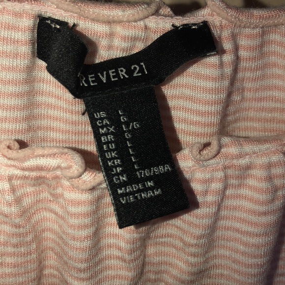 Forever 21 Lettuce cut, off the shoulder top - Picture 2 of 2